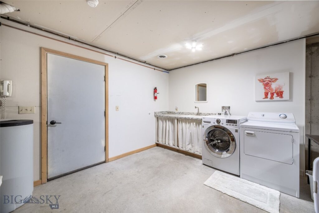6866 and 6868 Sherman Drive, Belgrade MT 59714