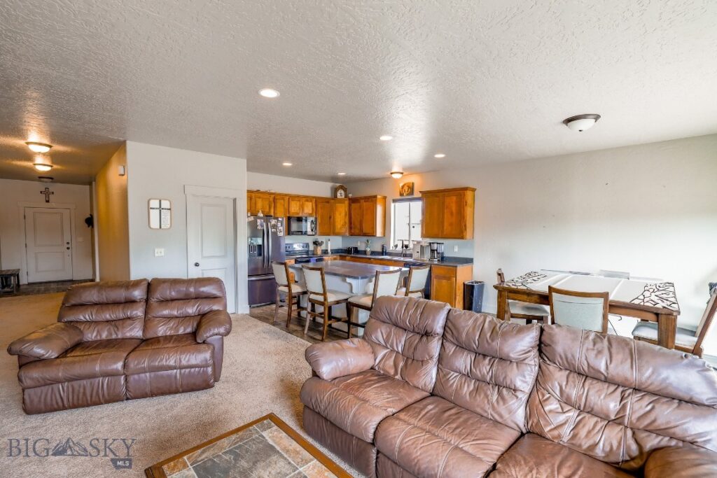 693 Cameron, Bozeman MT 59718