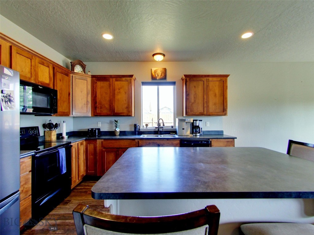 693 Cameron, Bozeman MT 59718
