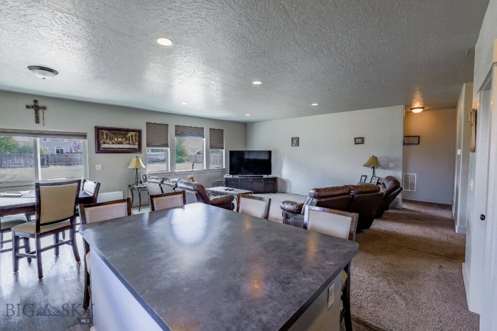693 Cameron, Bozeman MT 59718