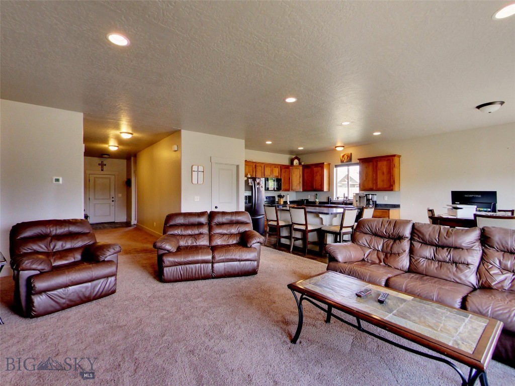 693 Cameron, Bozeman MT 59718