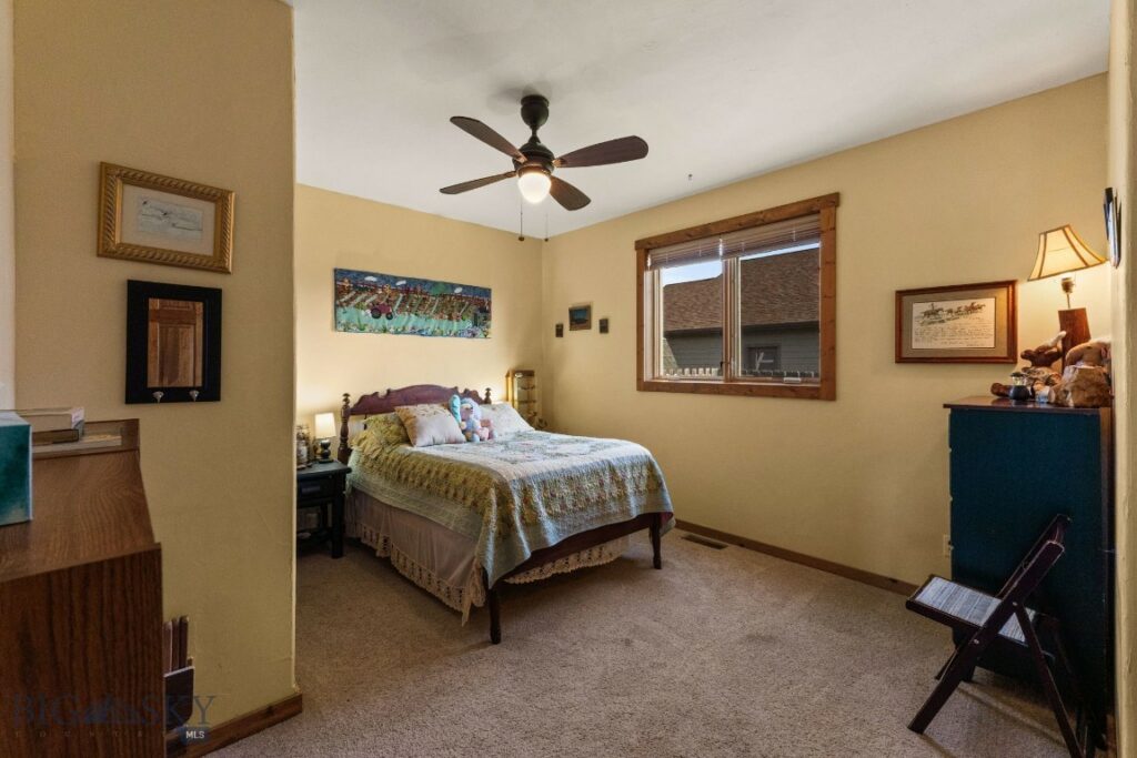 702 Nebula Street, Livingston MT 59047