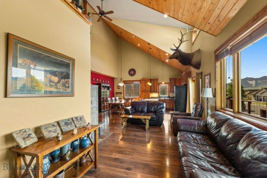 702 Nebula Street, Livingston MT 59047