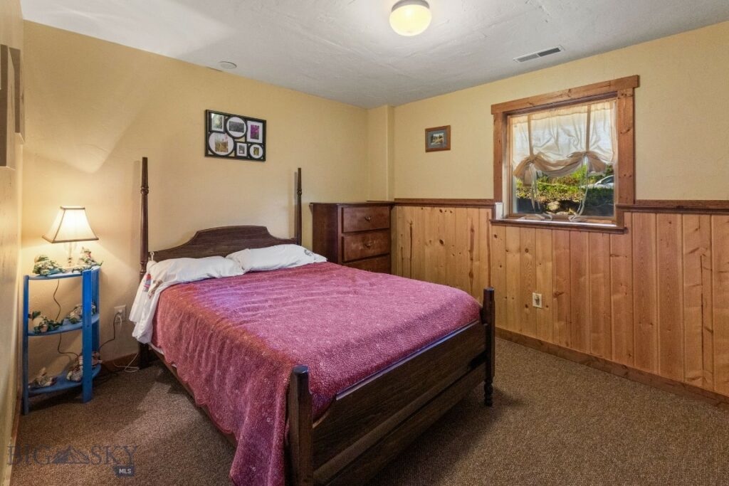 702 Nebula Street, Livingston MT 59047