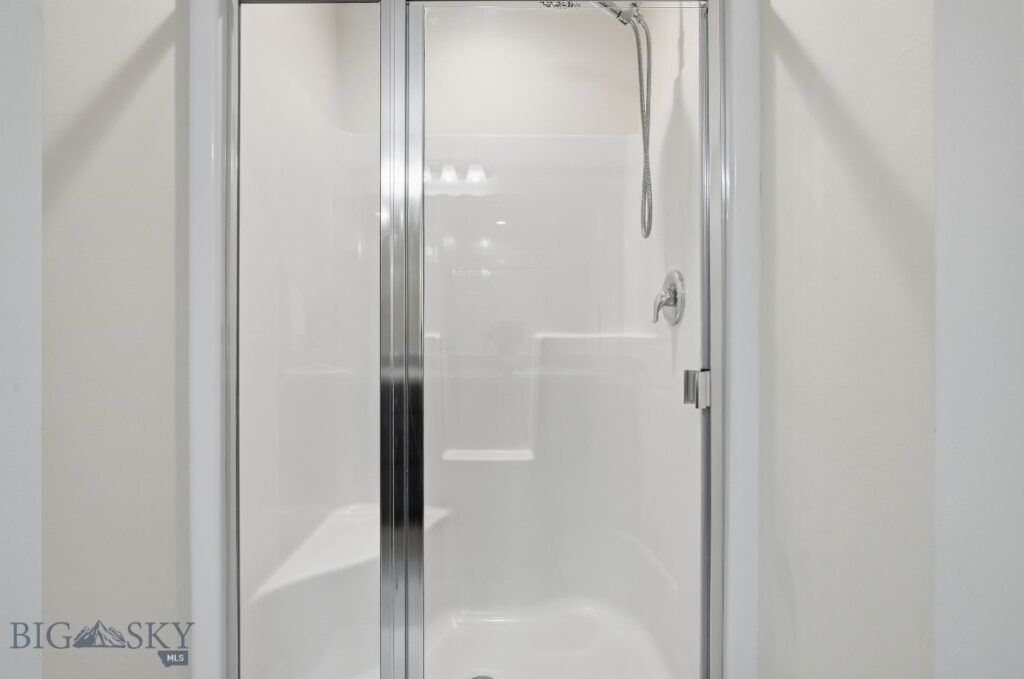 702 Snow Ghost, Belgrade MT 59714