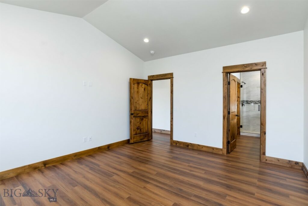 702 Pleiades, Livingston MT 59047