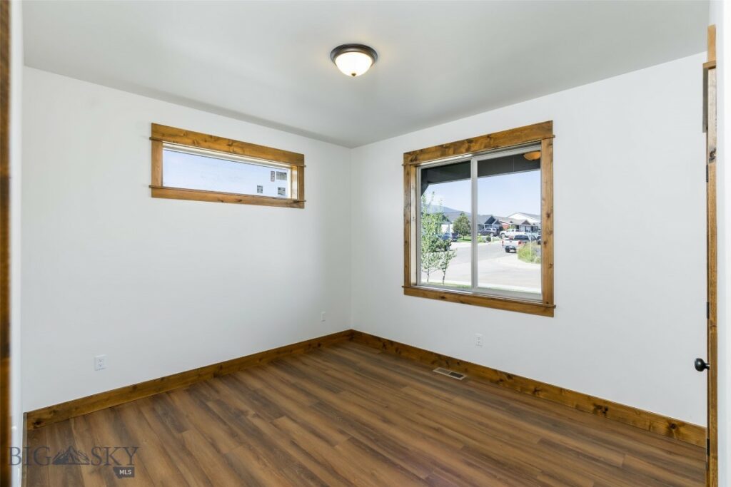 702 Pleiades, Livingston MT 59047
