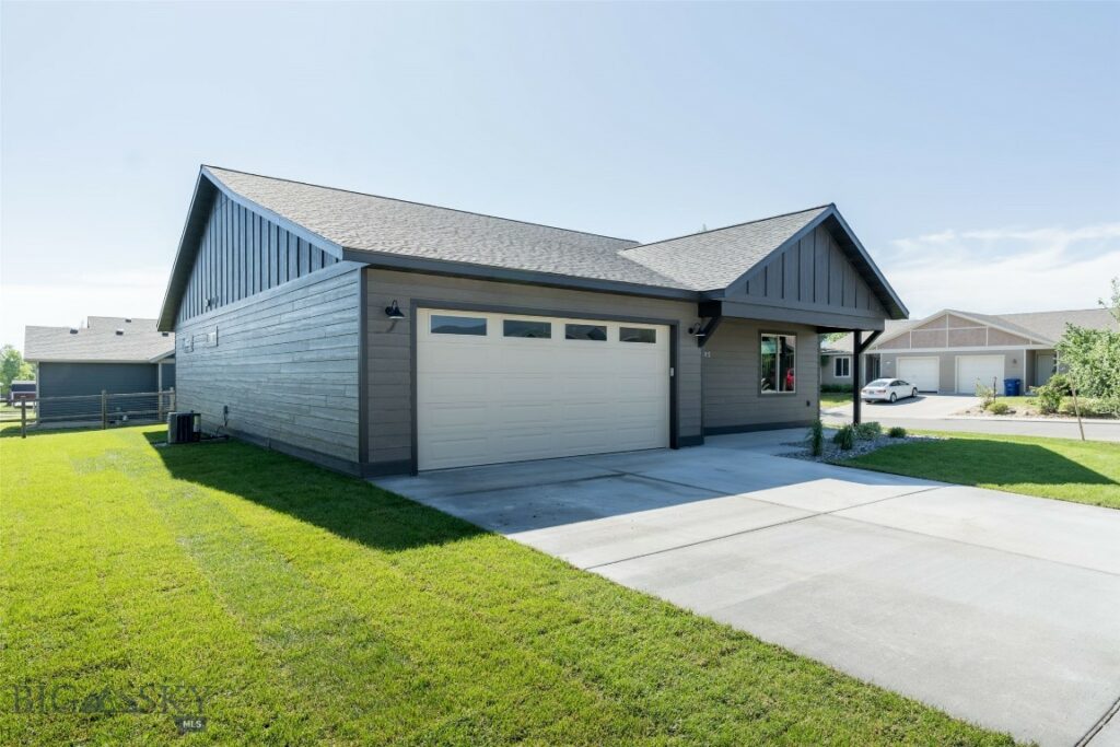 702 Pleiades, Livingston MT 59047