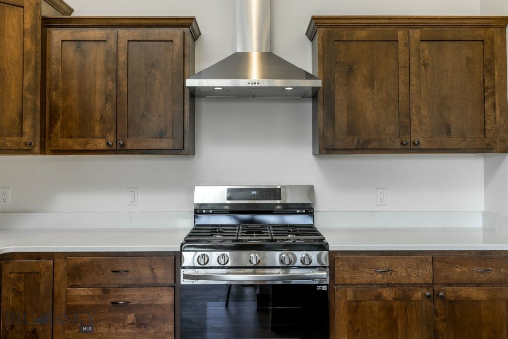 702 Pleiades, Livingston MT 59047