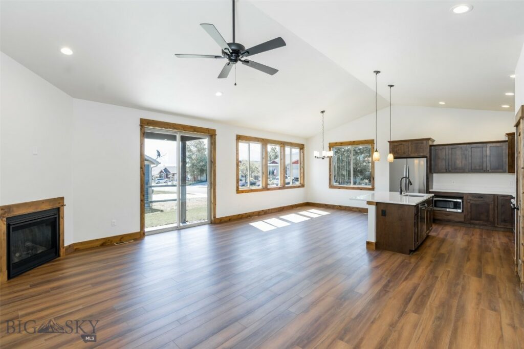 702 Pleiades, Livingston MT 59047