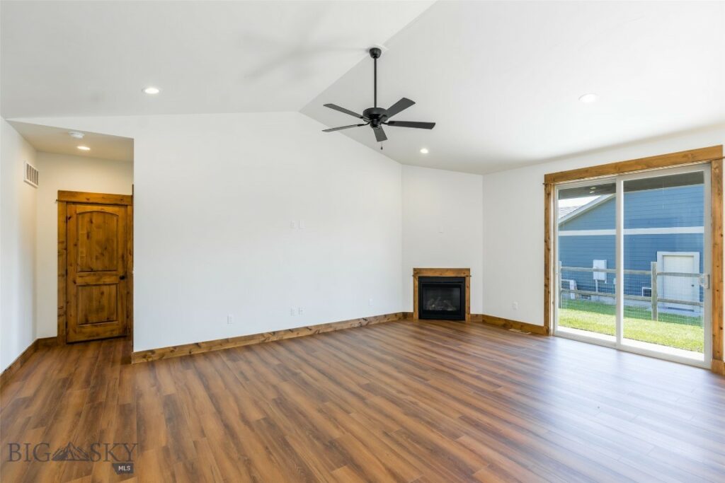 702 Pleiades, Livingston MT 59047