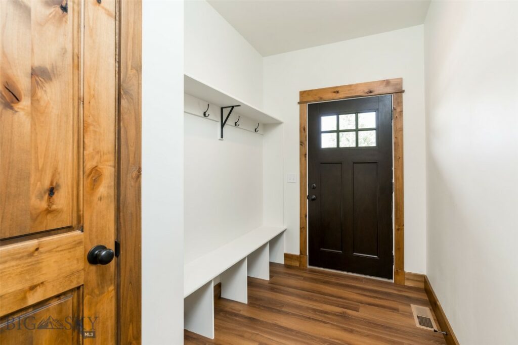 702 Quasar Lane, Livingston MT 59047