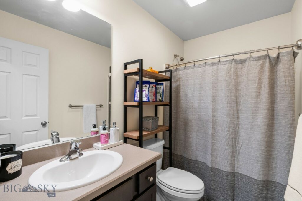 703 Mogul Street, Belgrade MT 59714