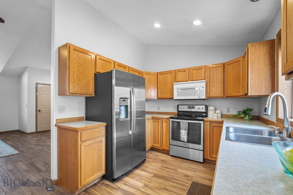 704 Mayfair Drive, Belgrade MT 59714