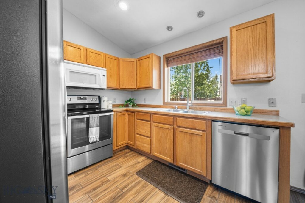 704 Mayfair Drive, Belgrade MT 59714