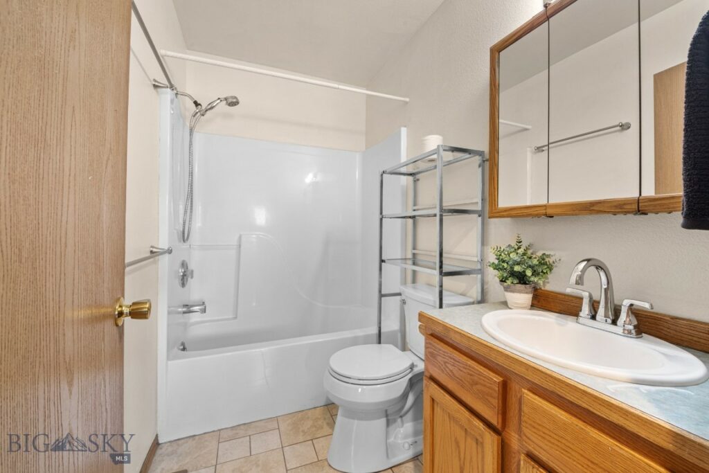 704 Mayfair Drive, Belgrade MT 59714