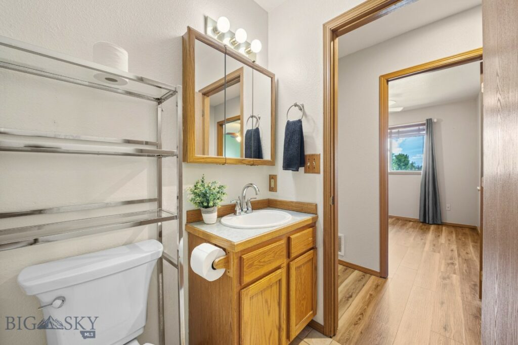 704 Mayfair Drive, Belgrade MT 59714