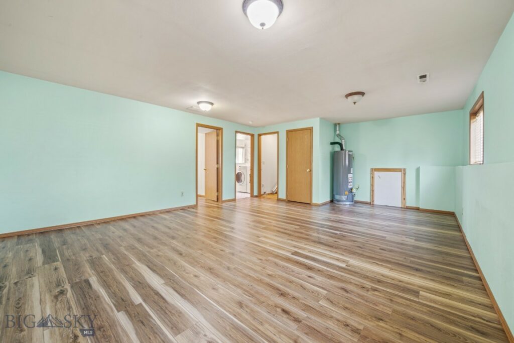 704 Mayfair Drive, Belgrade MT 59714