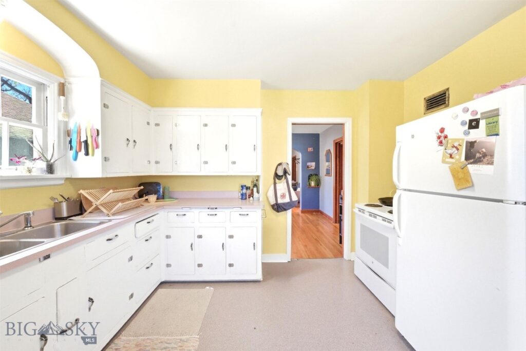 706 S 6th Avenue, Bozeman MT 57915