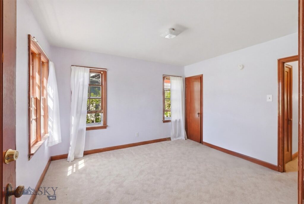 706 S 6th Avenue, Bozeman MT 57915