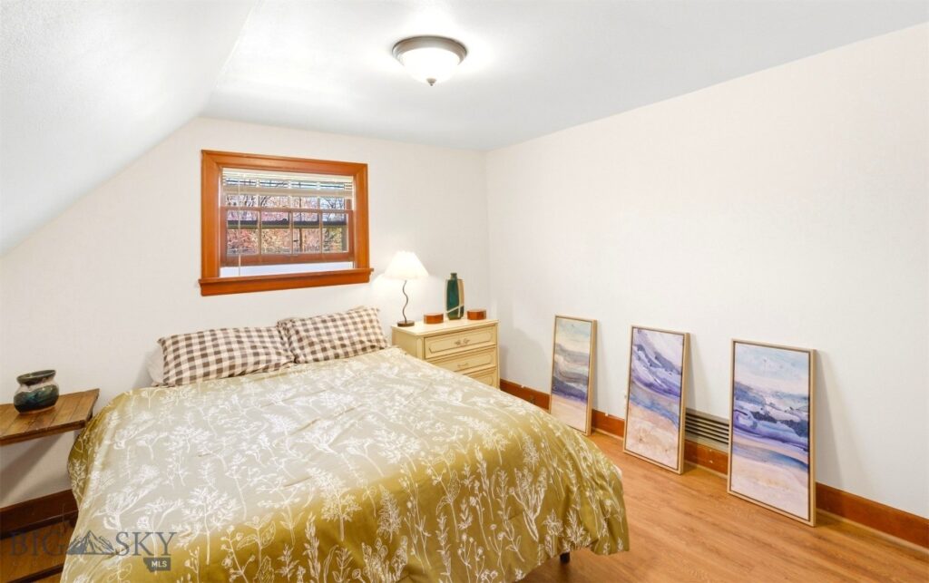706 S 6th Avenue, Bozeman MT 57915