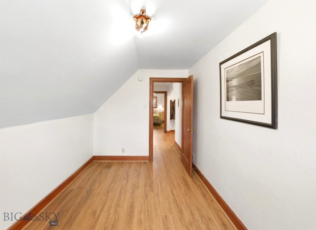 706 S 6th Avenue, Bozeman MT 57915