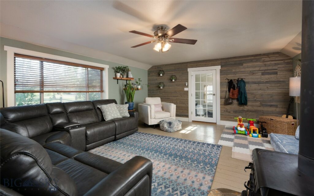706 Colorado Street, Belgrade MT 59714