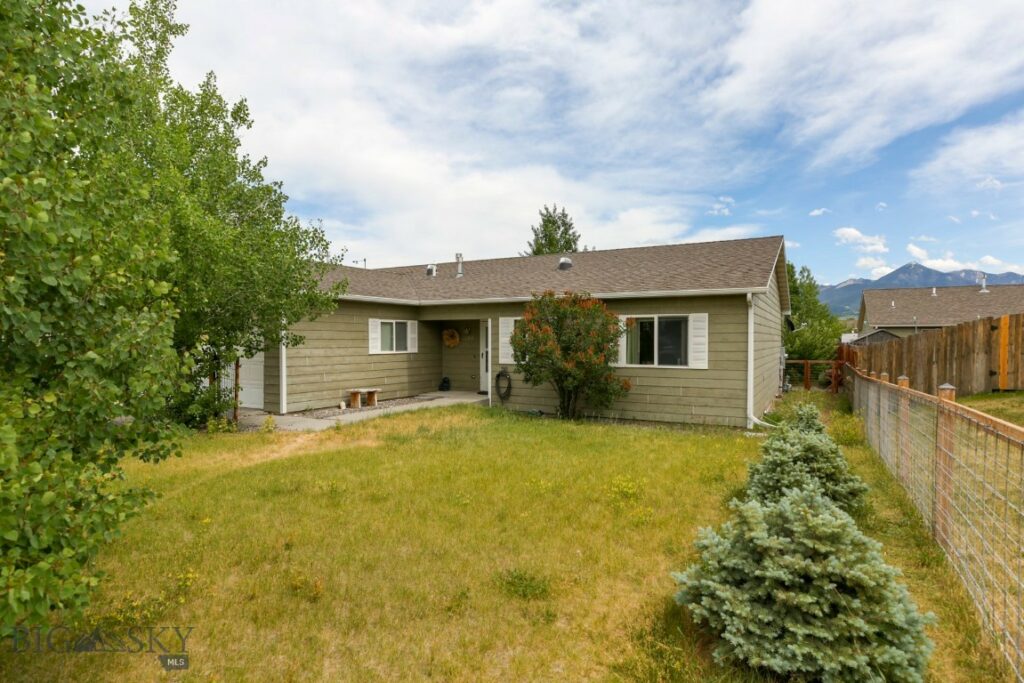 706 Northern Lights Road, Livingston MT 59047