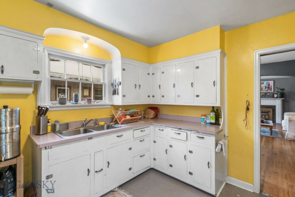 706 S 6th Avenue, Bozeman MT 59715