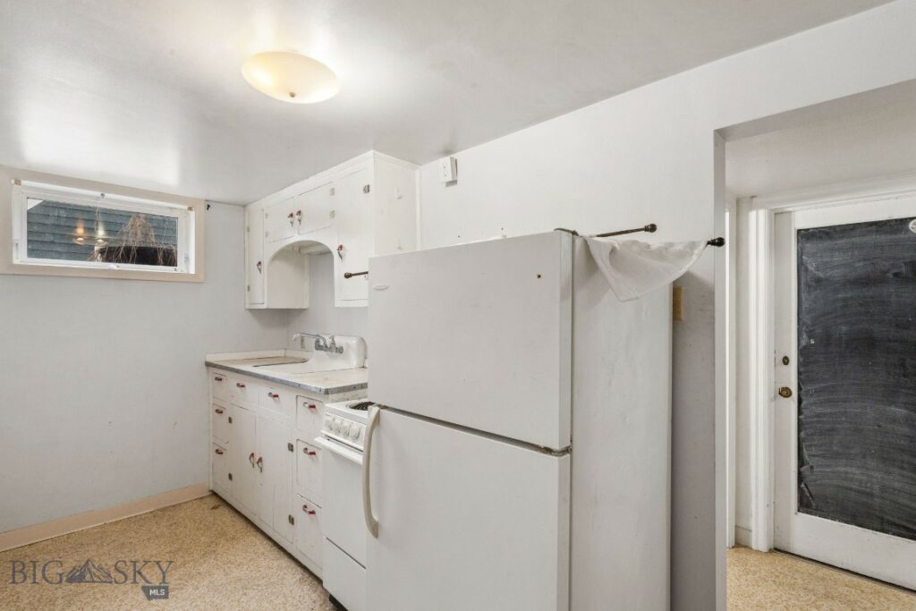 706 S 6th Avenue, Bozeman MT 59715