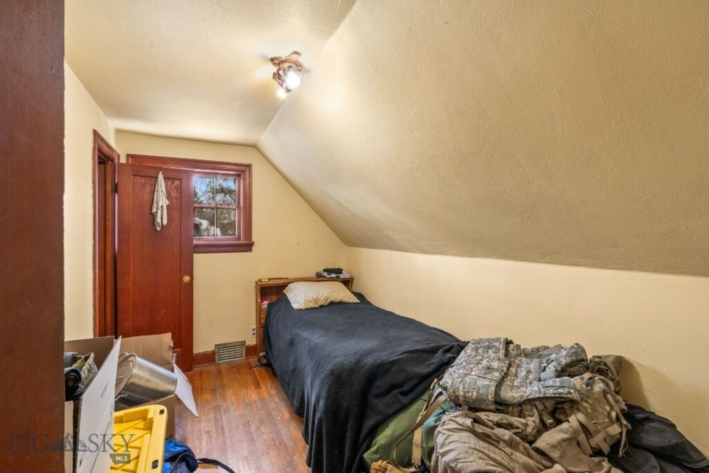 706 S 6th Avenue, Bozeman MT 59715