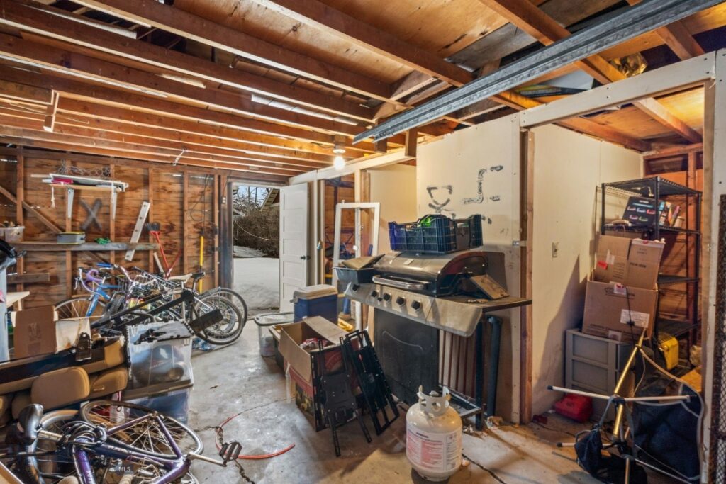 706 S 6th Avenue, Bozeman MT 59715