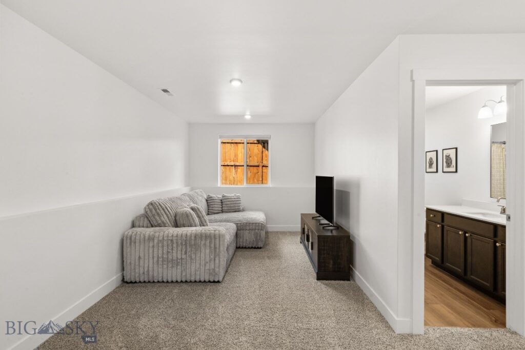 707 Thrice Loop, Belgrade MT 59714