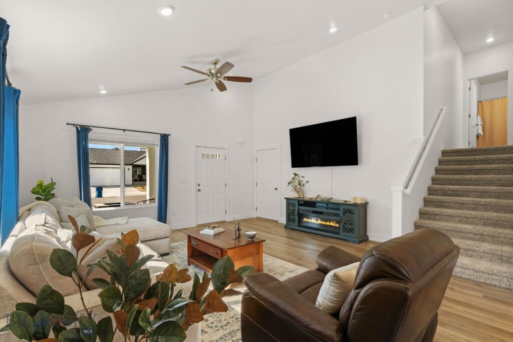 707 Thrice Loop, Belgrade MT 59714