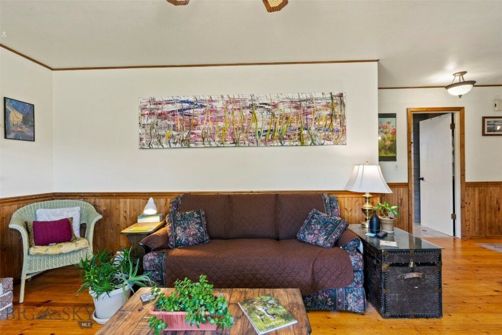 707 Montana Street, Belgrade MT 59714