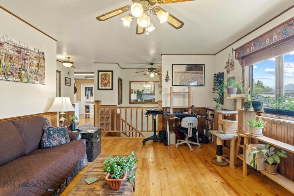 707 Montana Street, Belgrade MT 59714