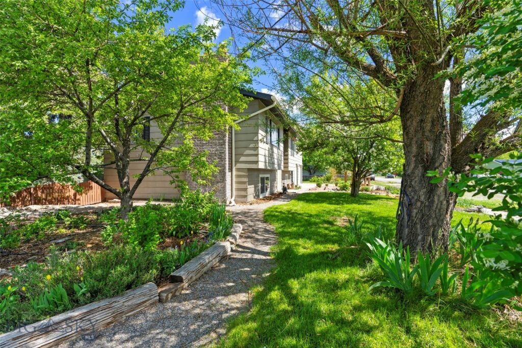 707 Montana Street, Belgrade MT 59714