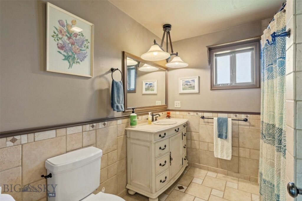 707 Montana Street, Belgrade MT 59714