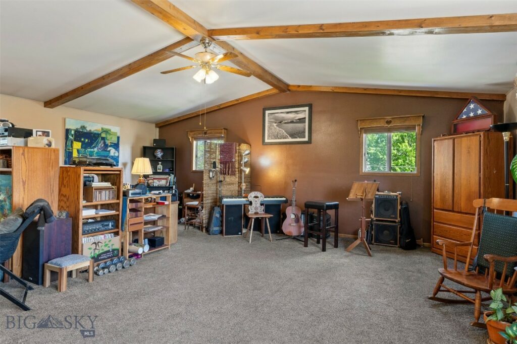 707 Montana Street, Belgrade MT 59714