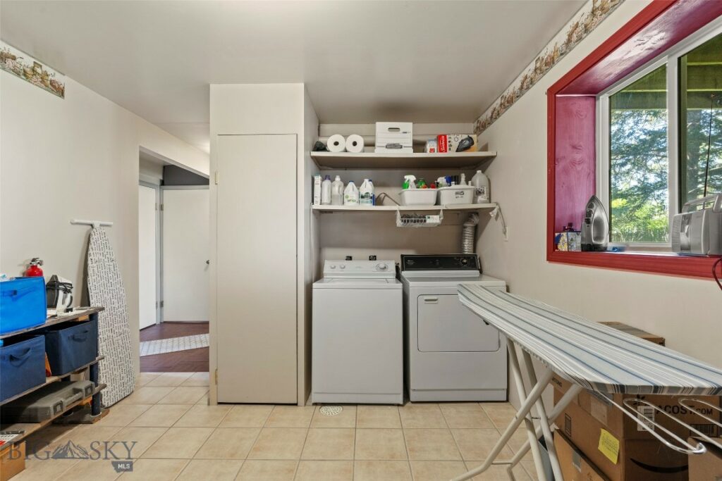 707 Montana Street, Belgrade MT 59714