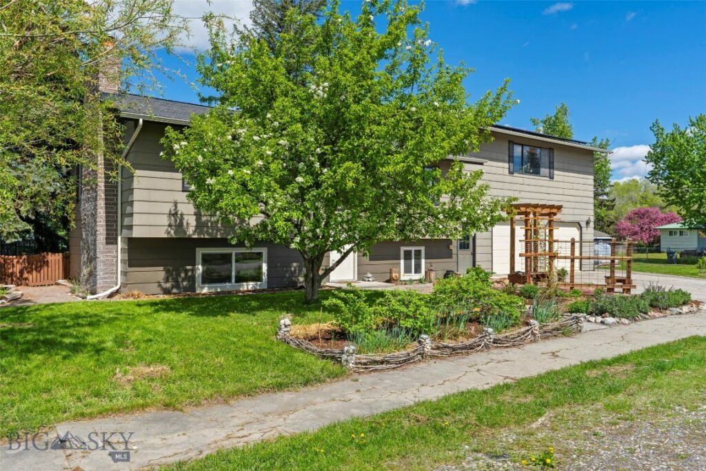 707 Montana Street, Belgrade MT 59714