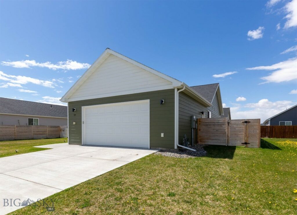 709 Pierre Street, Belgrade MT 59714