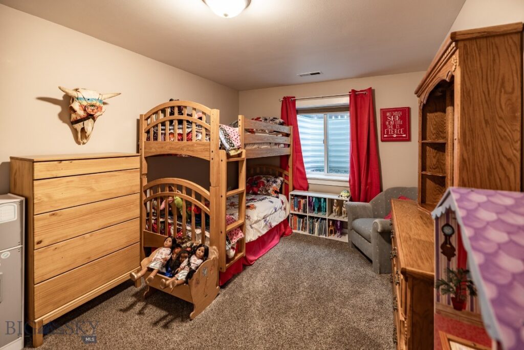 712 Quasar Lane, Livingston MT 59047