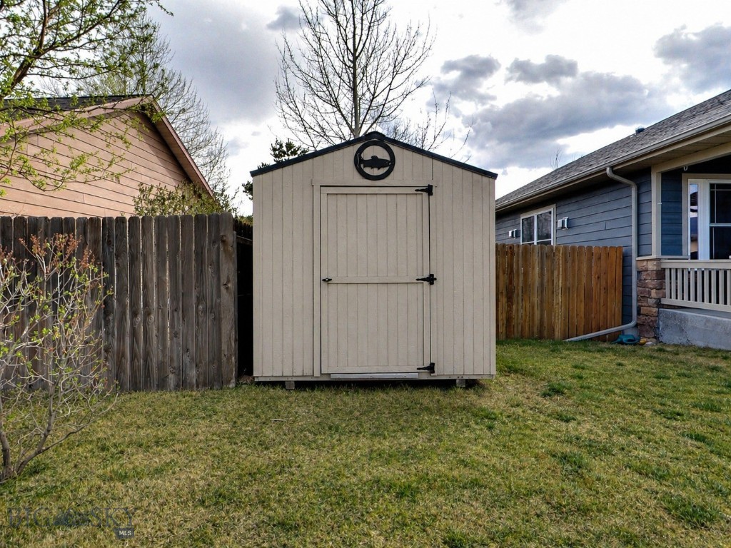 712 Quasar Lane, Livingston MT 59047