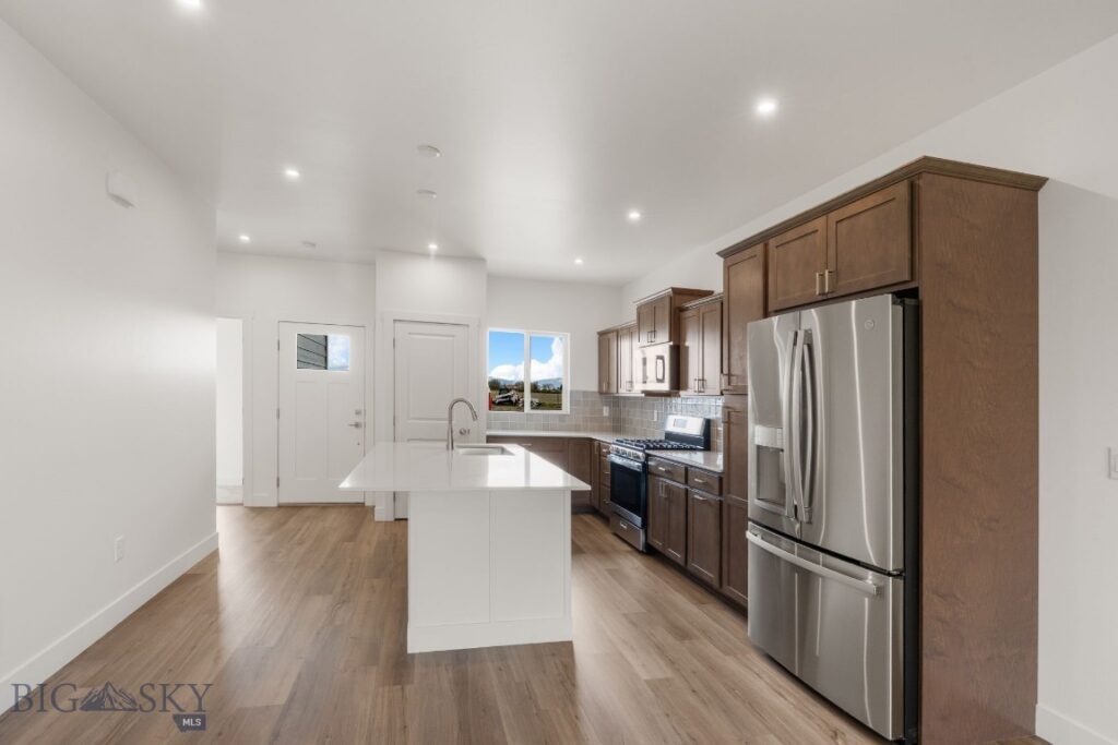 713 Spaniel Lane, Belgrade MT 59714