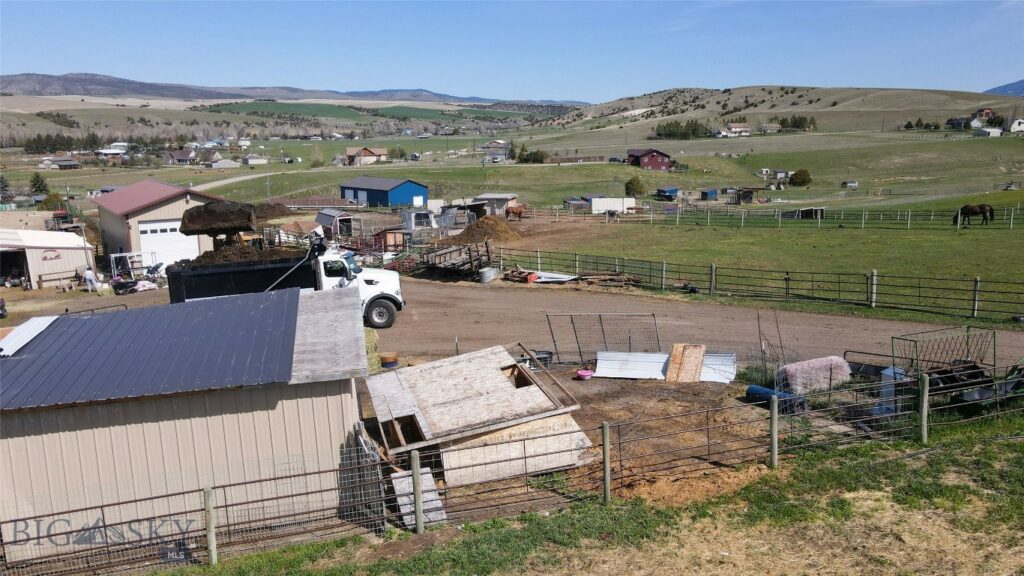 7135 Raven, Belgrade MT 59714