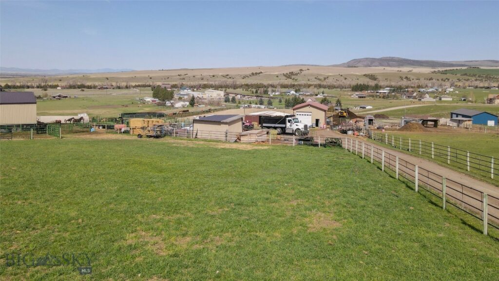 7135 Raven, Belgrade MT 59714