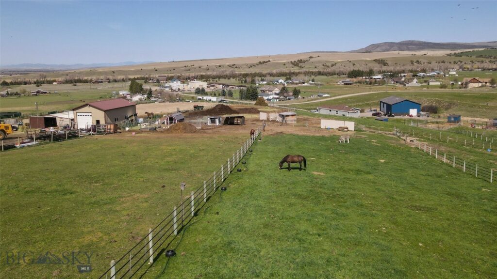 7135 Raven, Belgrade MT 59714
