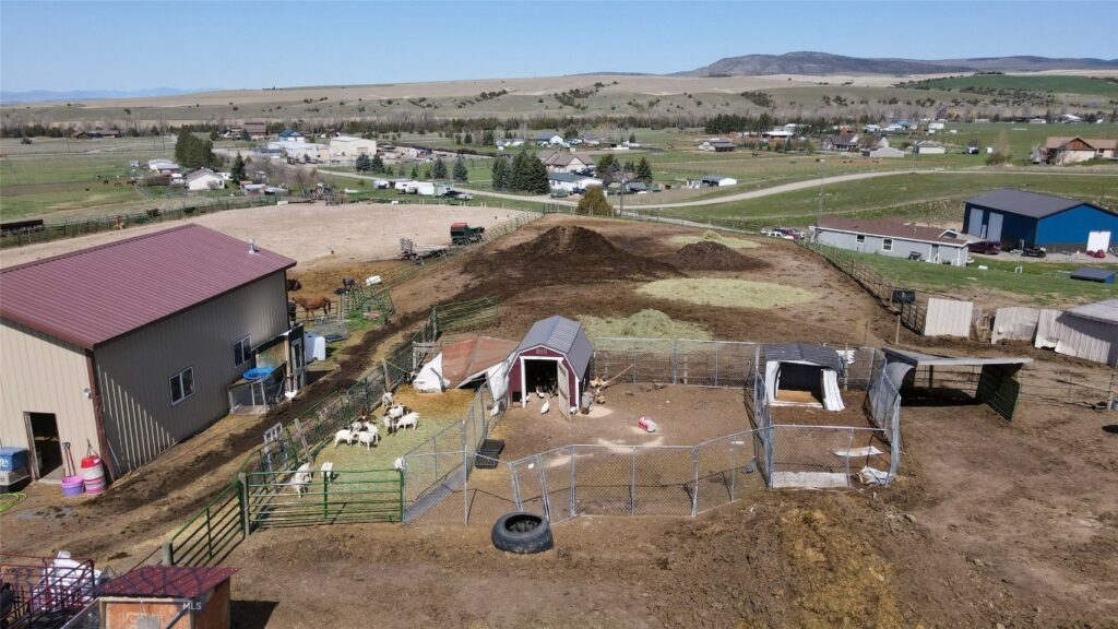 7135 Raven, Belgrade MT 59714