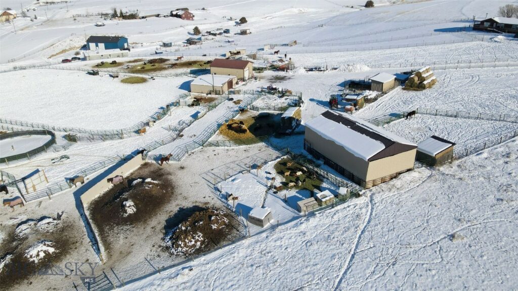 7135 Raven Drive, Belgrade MT 59714